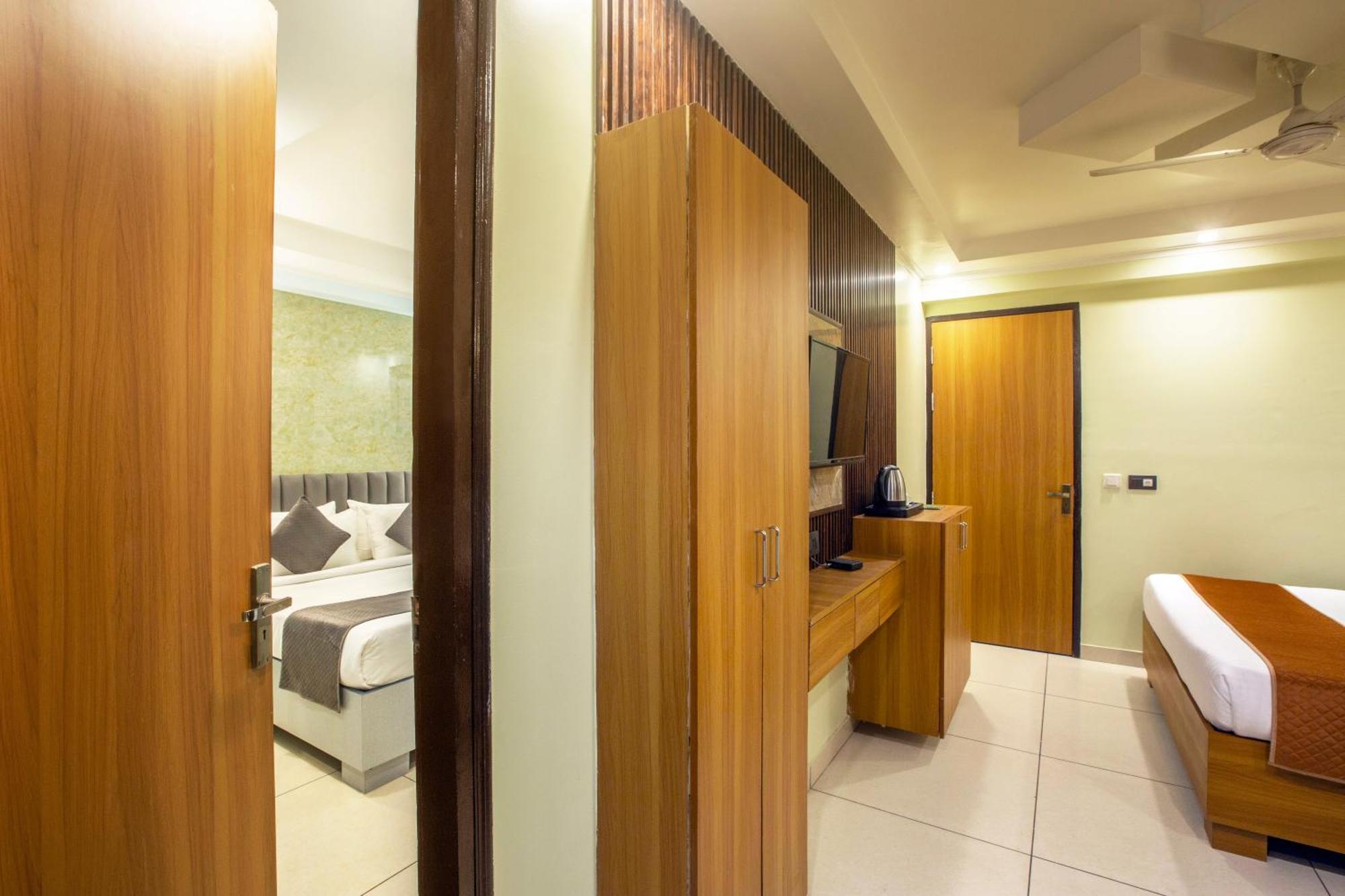 Hotel Aerostay Residency Igi Airport Delhi New Delhi Exterior foto